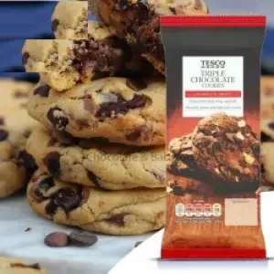 Tesco Triple Chocolate Cookies 200G